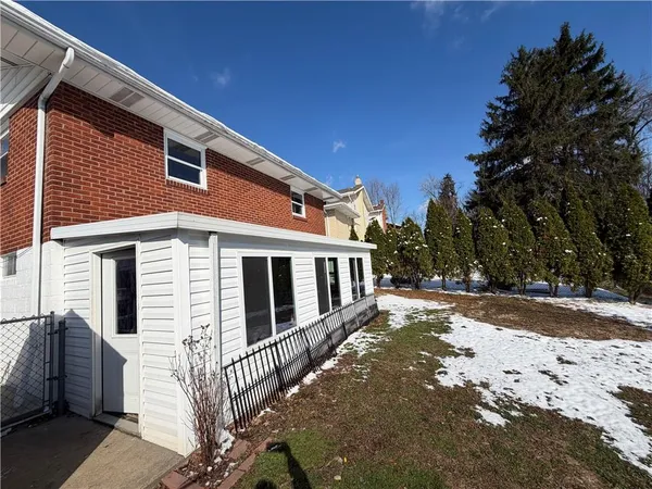 $154,900 | 212 Kingston Drive, Pittsburgh, PA 15235