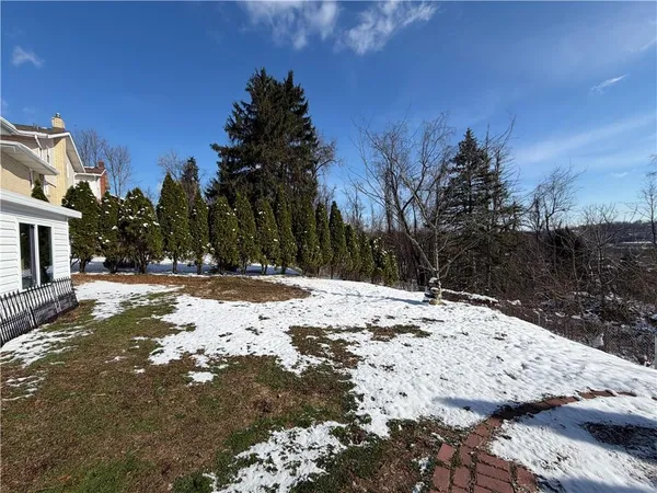 $154,900 | 212 Kingston Drive, Pittsburgh, PA 15235