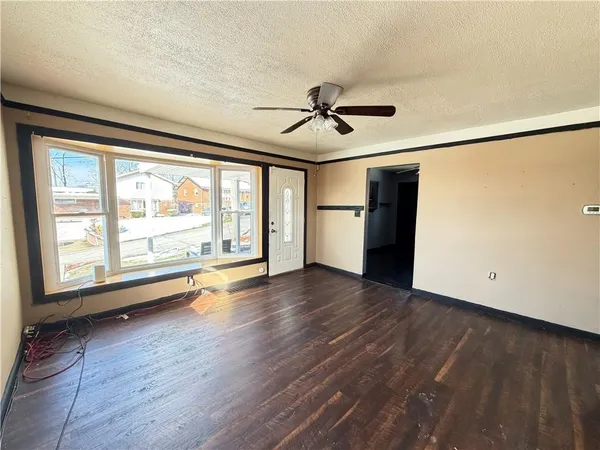 $154,900 | 212 Kingston Drive, Pittsburgh, PA 15235