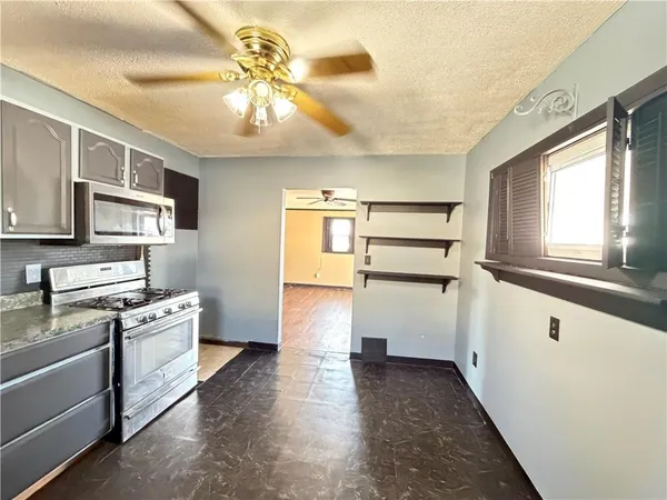 $154,900 | 212 Kingston Drive, Pittsburgh, PA 15235