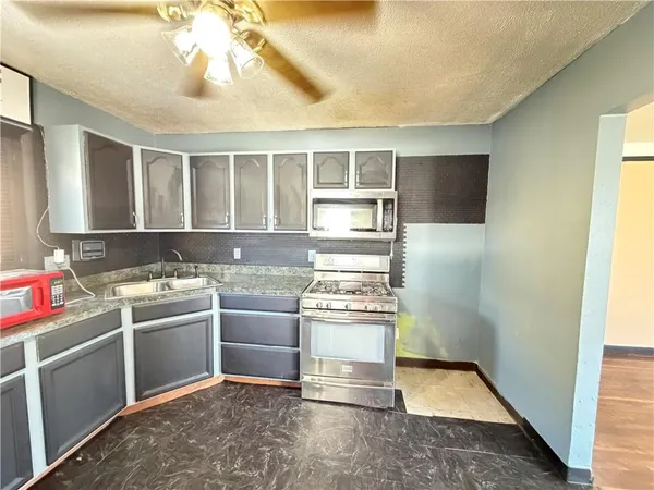$154,900 | 212 Kingston Drive, Pittsburgh, PA 15235