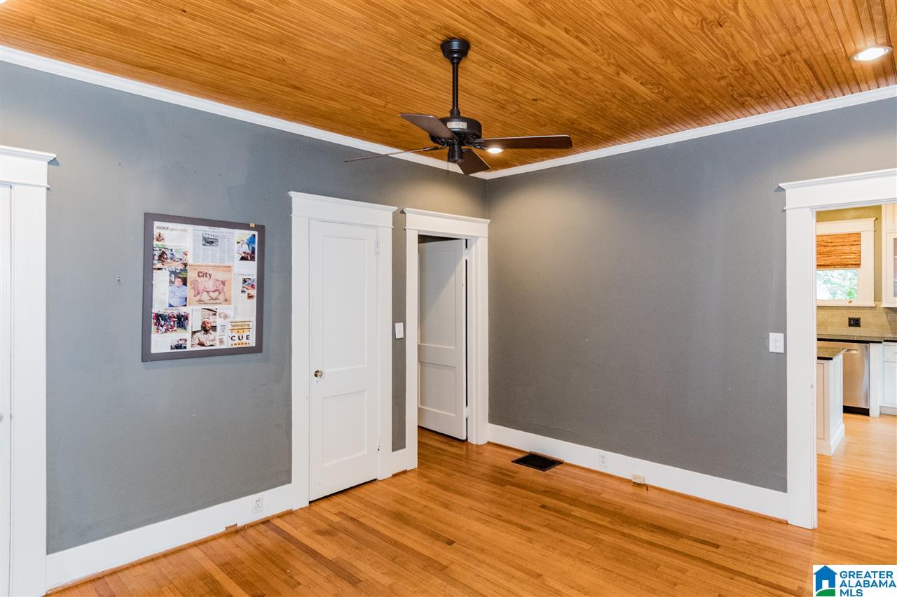 908 Irving Road Birmingham, AL 35209 - Photo 32 of 41