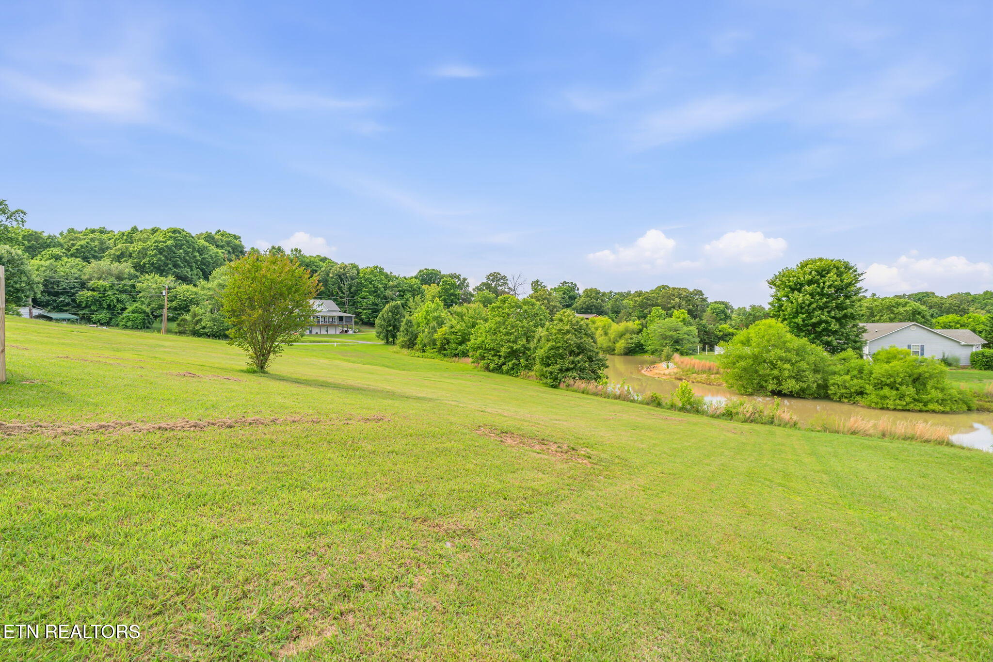 138 Country Way Road Vonore, TN 37885 - Photo 41 of 50 48-web-or-mls-138 Country Way-8