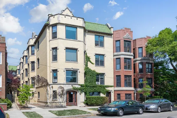 $2,200 | 7512 North Eastlake Terrace, Unit 2E, Chicago, IL 60626