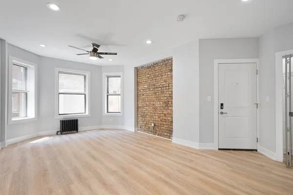 $2,200 | 7512 North Eastlake Terrace, Unit 2E, Chicago, IL 60626