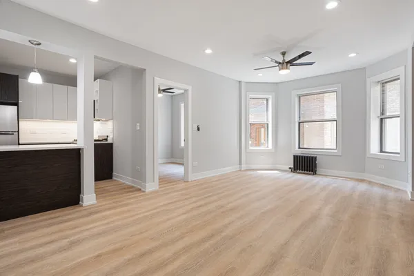 $2,200 | 7512 North Eastlake Terrace, Unit 2E, Chicago, IL 60626