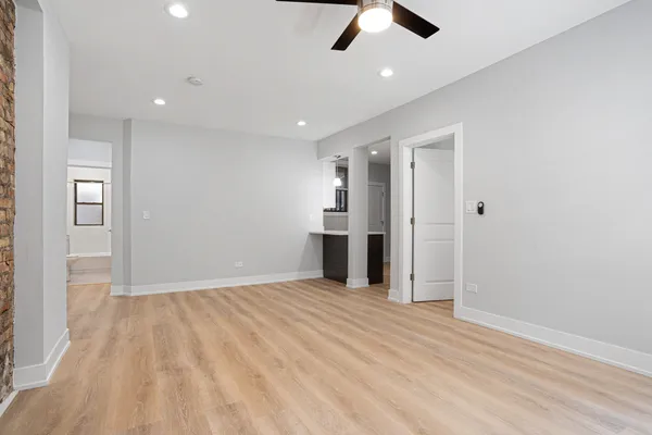 $2,200 | 7512 North Eastlake Terrace, Unit 2E, Chicago, IL 60626