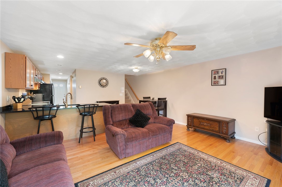 572 Smithfield Road, Unit 7 North Providence, RI 02904 - Photo 15 of 31