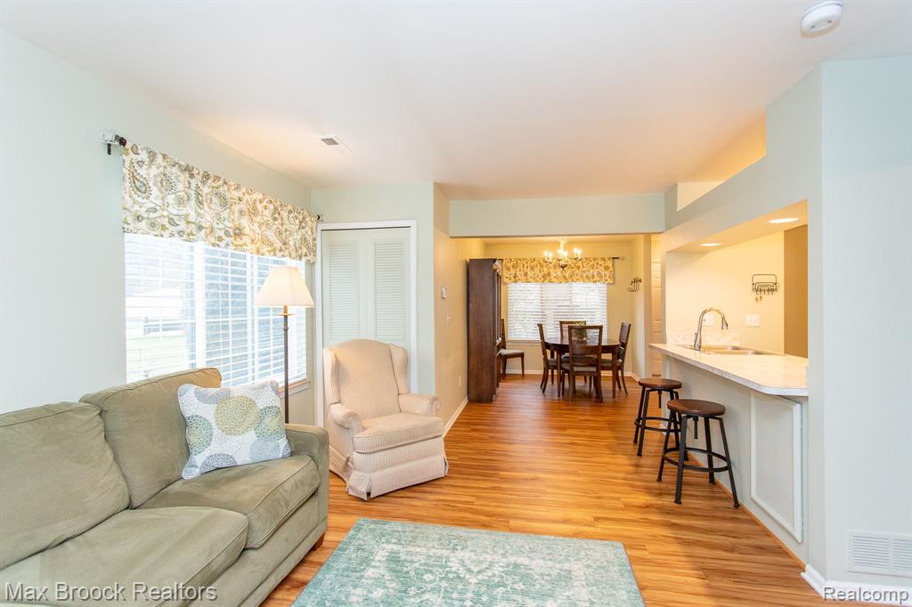 1501 Meadowside Drive Rochester Hills, MI 48307 - Photo 23 of 43