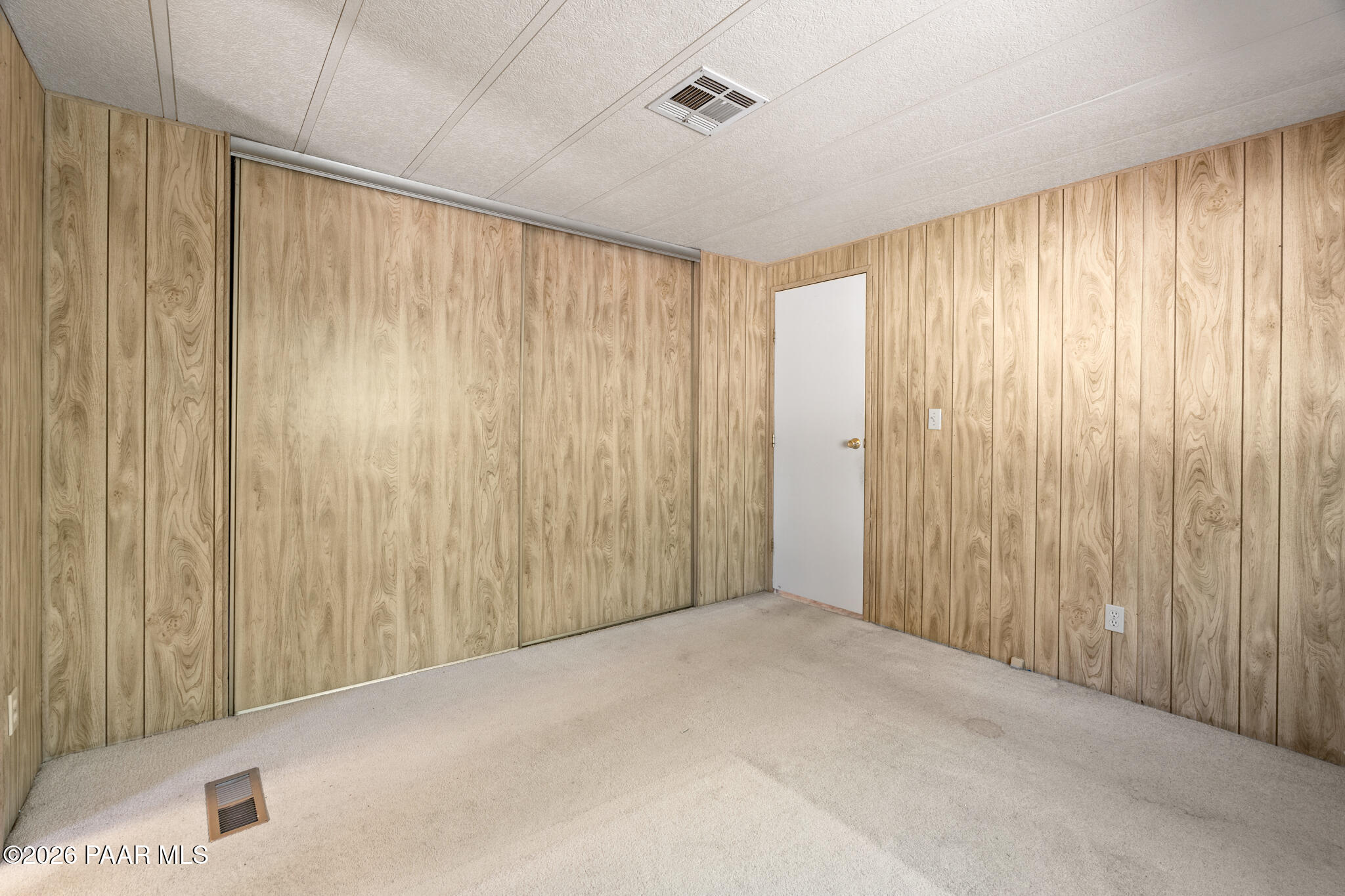 1526 Private Road Prescott, AZ 86301 - Photo 12 of 27 Primary Bedroom - 1526 Private Dr