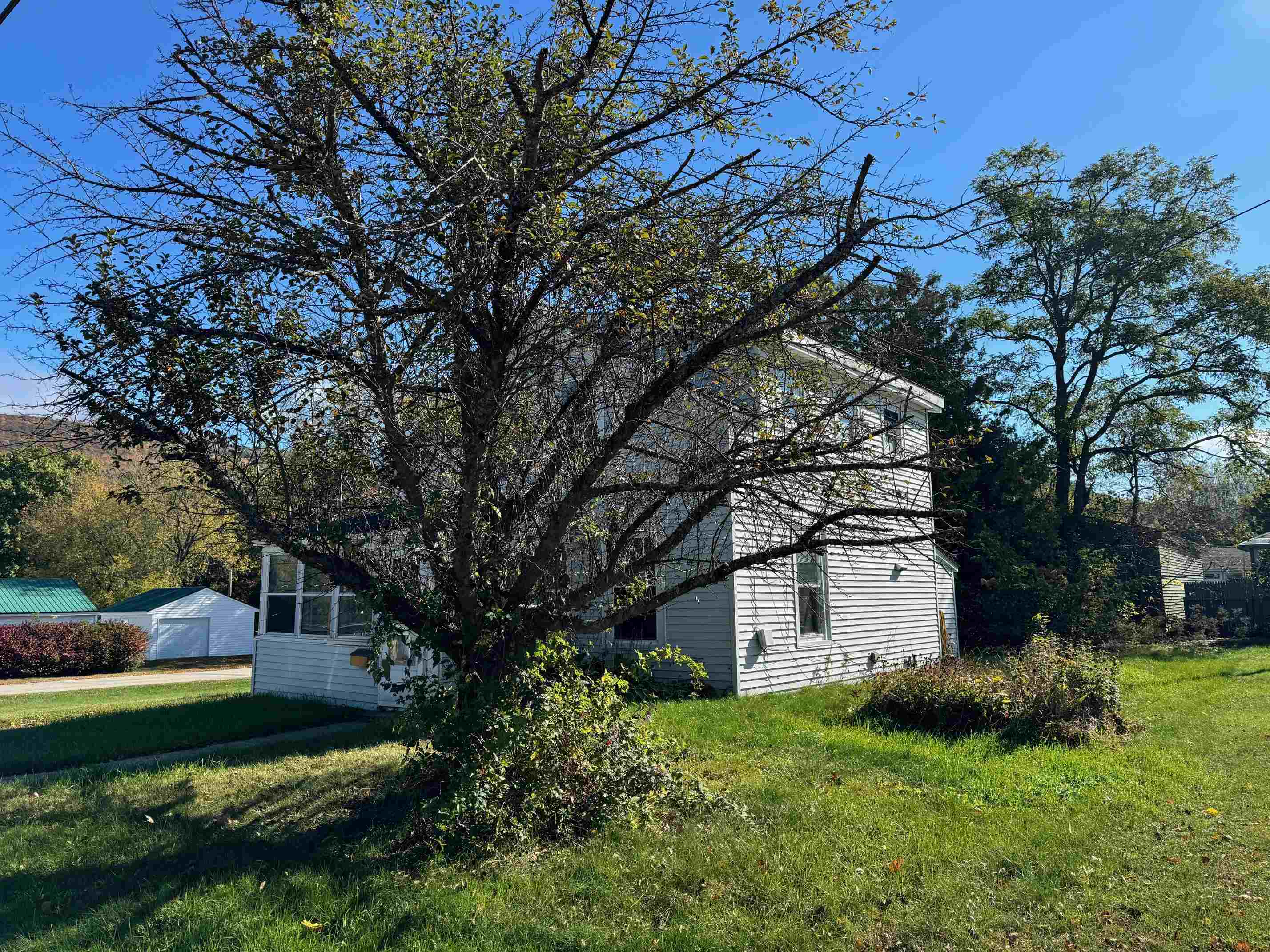 24 Pine Street Gorham, NH 03581 - Photo 5 of 12