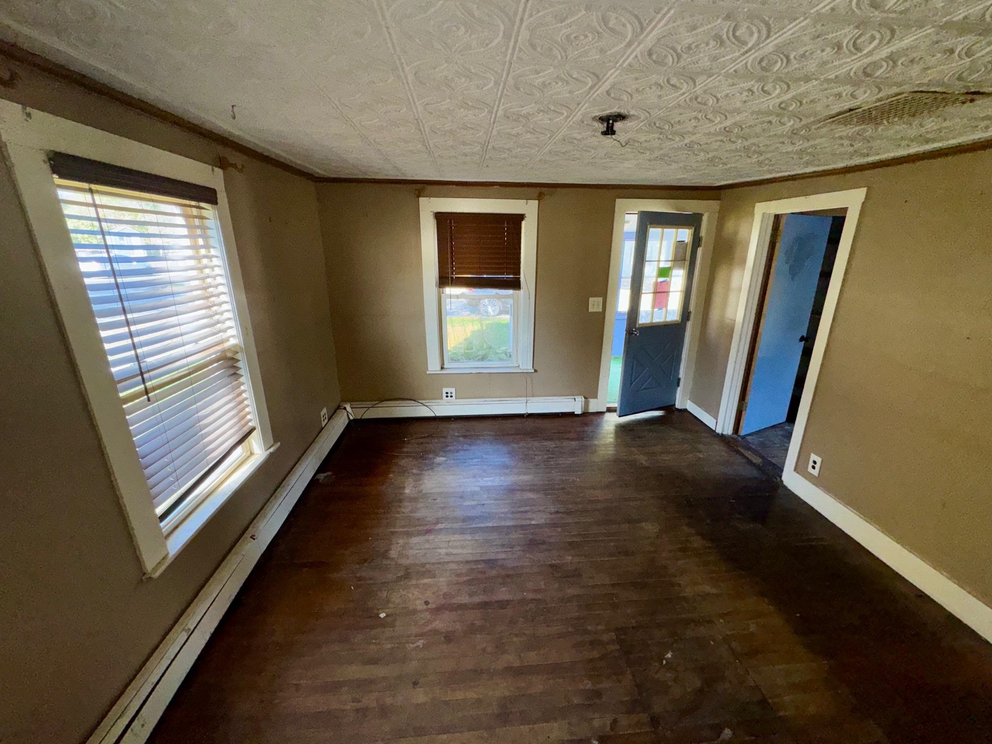 24 Pine Street Gorham, NH 03581 - Photo 9 of 12