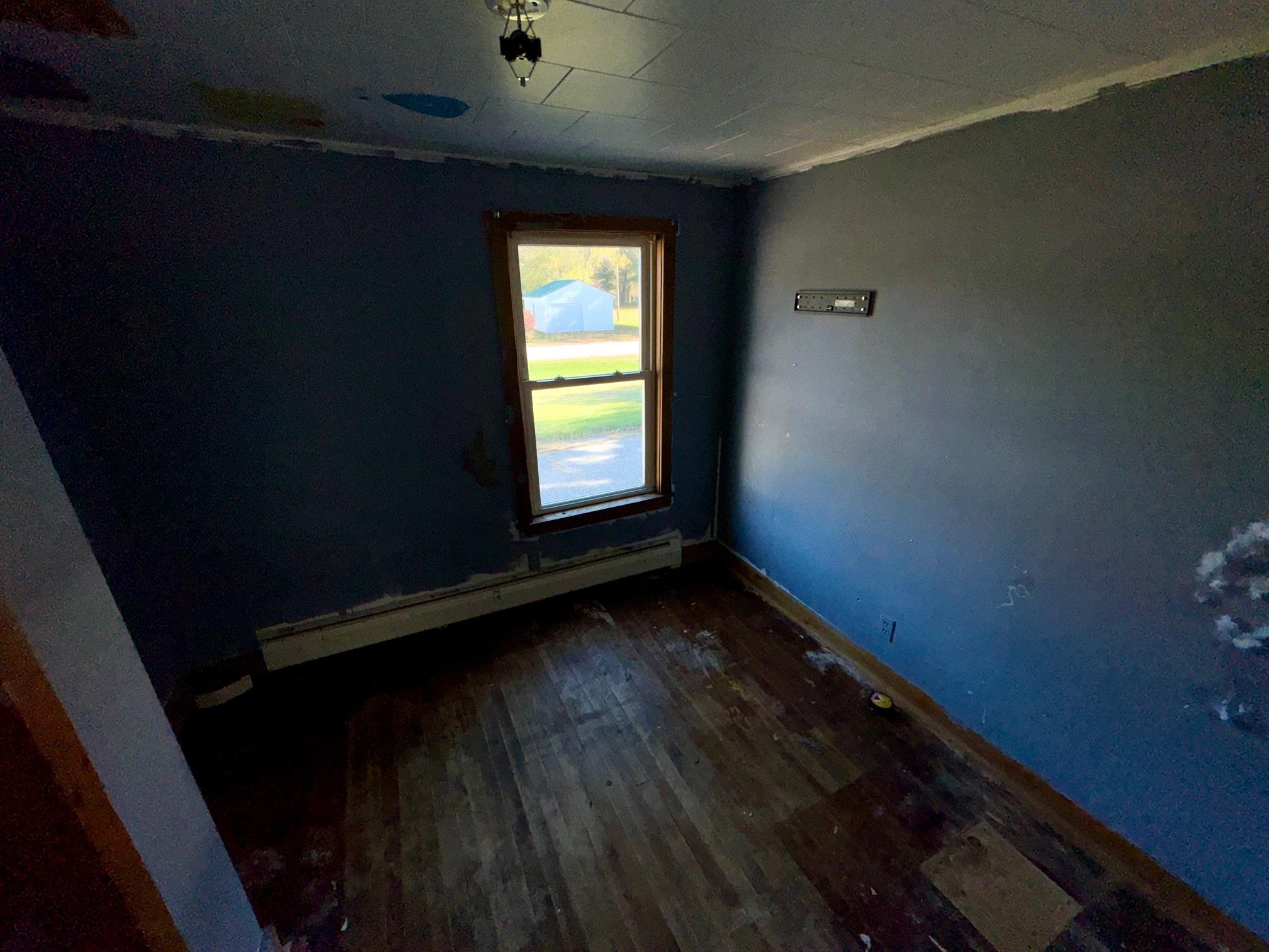 24 Pine Street Gorham, NH 03581 - Photo 10 of 12