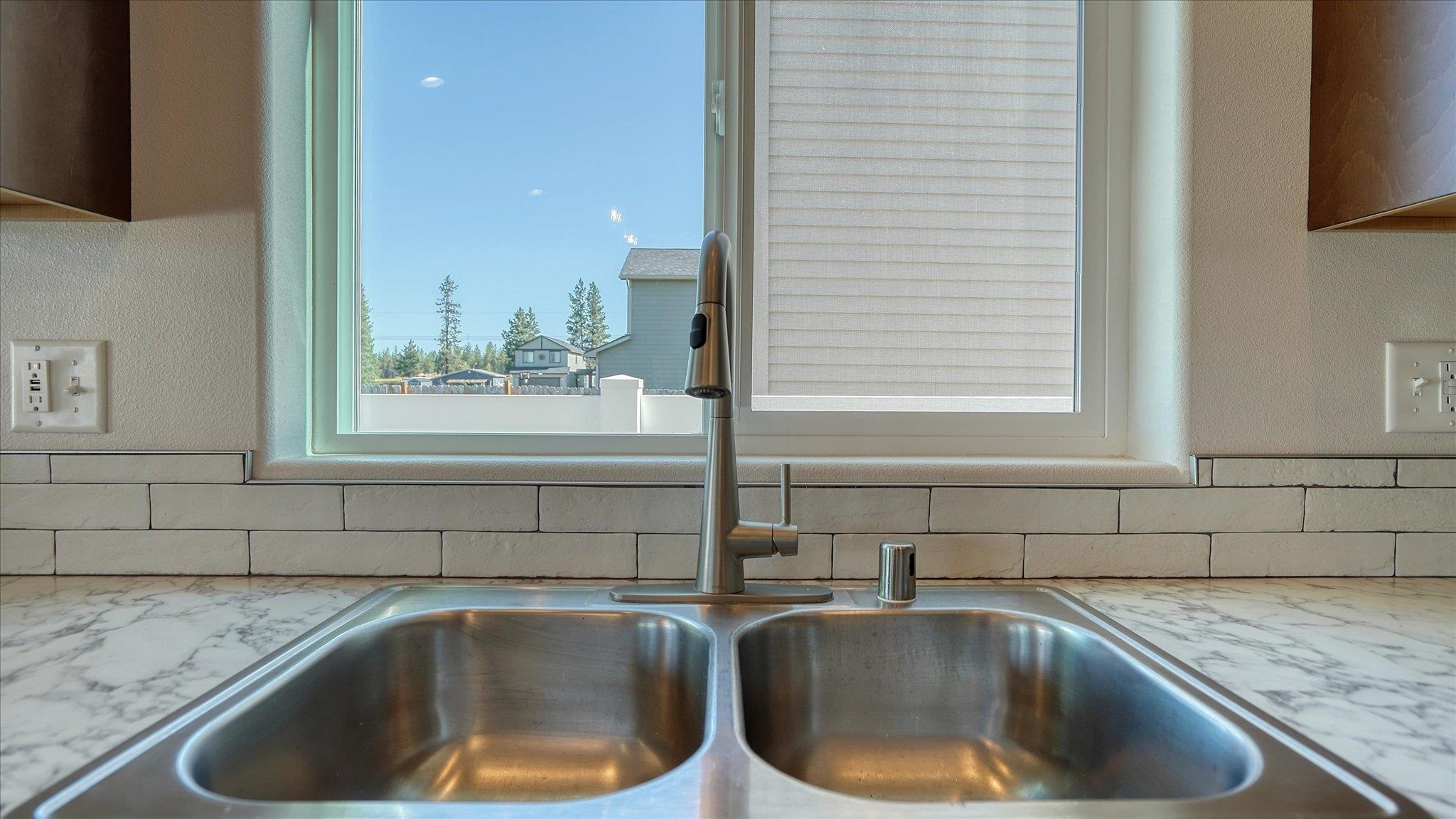 6717 Chumani Road Cheney, WA 99004 - Photo 5 of 44
