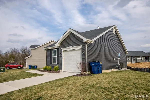 $234,900 | 1037 Vardon Mdws Drive, Union, MO 63084