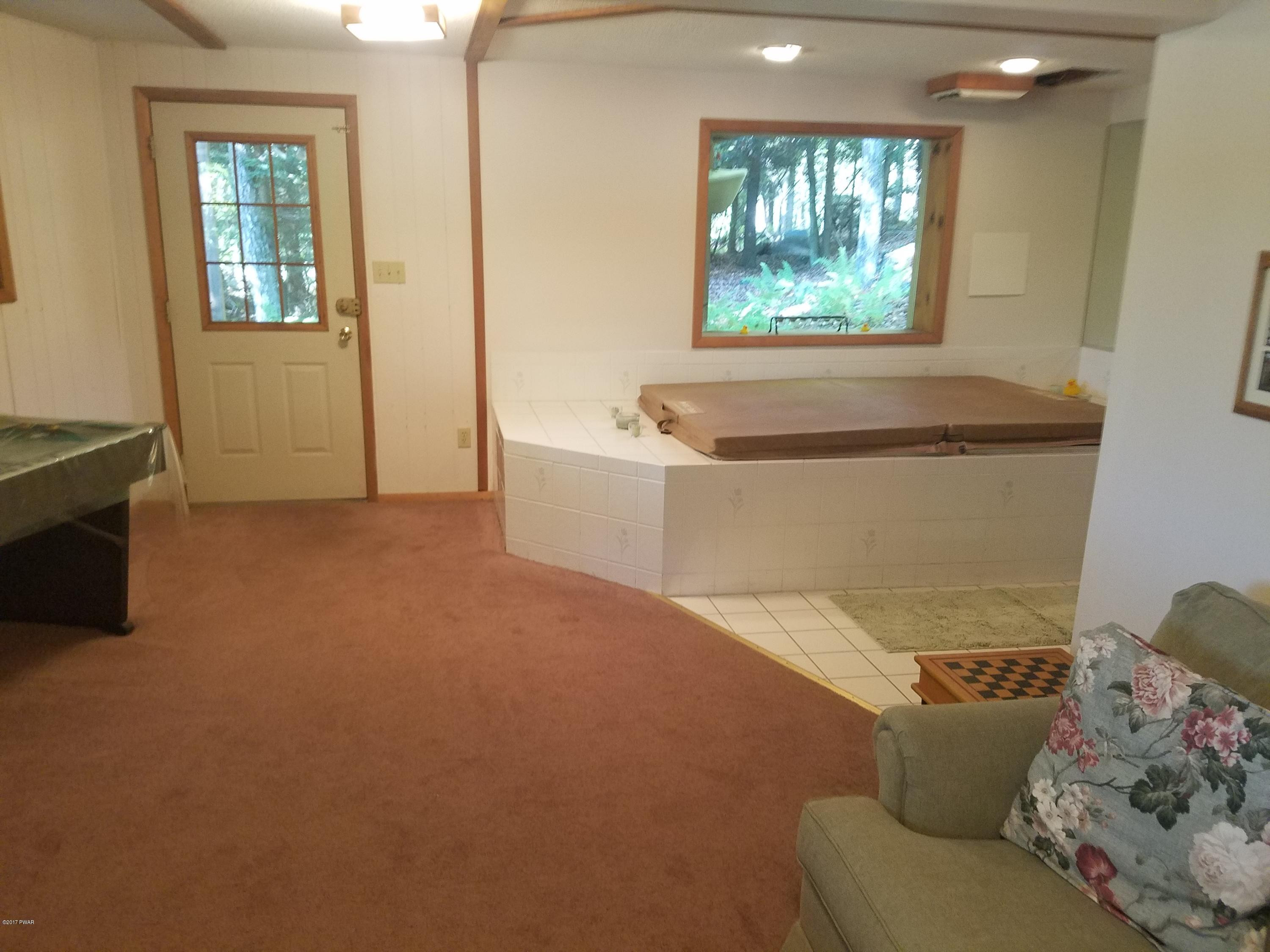 910 Deerfield Road Lake Ariel, PA 18436 - Photo 28 of 33 20171002_100548