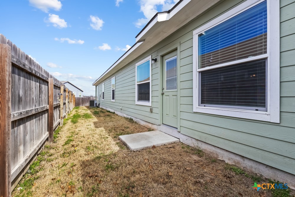 636 Heathers Way Seguin, TX 78155 - Photo 21 of 25