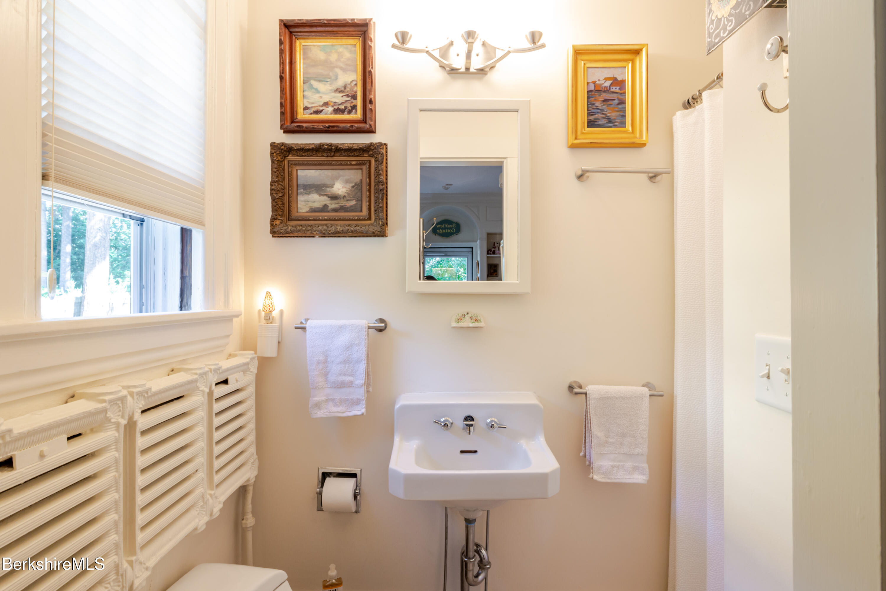 41 Main Street, Unit 2 Stockbridge, MA 01262 - Photo 14 of 18 Bathroom with steam heat
