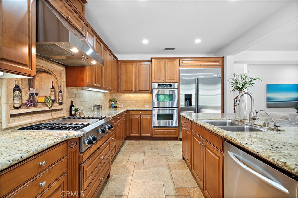 28 Drackert Lane Ladera Ranch, CA 92694 - Photo 19 of 67