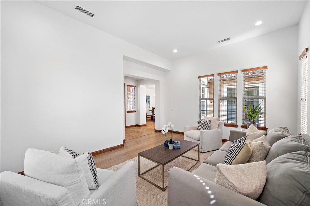 28 Drackert Lane Ladera Ranch, CA 92694 - Photo 5 of 68