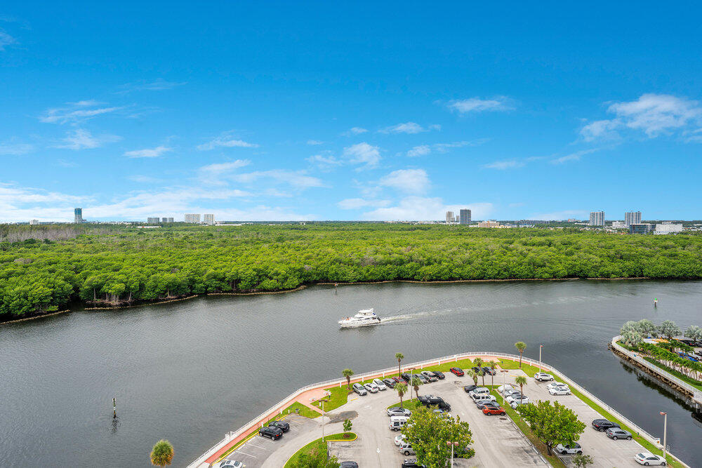 500 Bayview Drive, Unit 1521 Sunny Isles Beach, FL 33160 - Photo 15 of 31