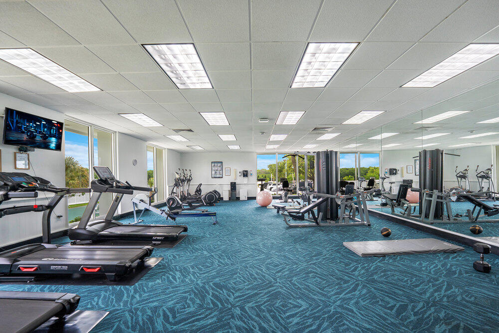 500 Bayview Drive, Unit 1521 Sunny Isles Beach, FL 33160 - Photo 25 of 31 a view of a room with gym equipment