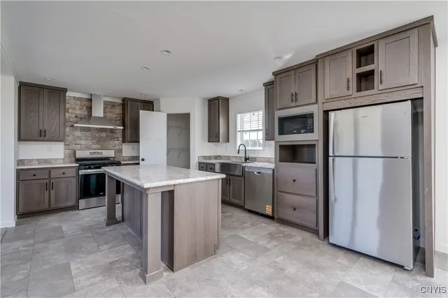 $369,900 | 18595 Cr-161, Watertown, NY 13601