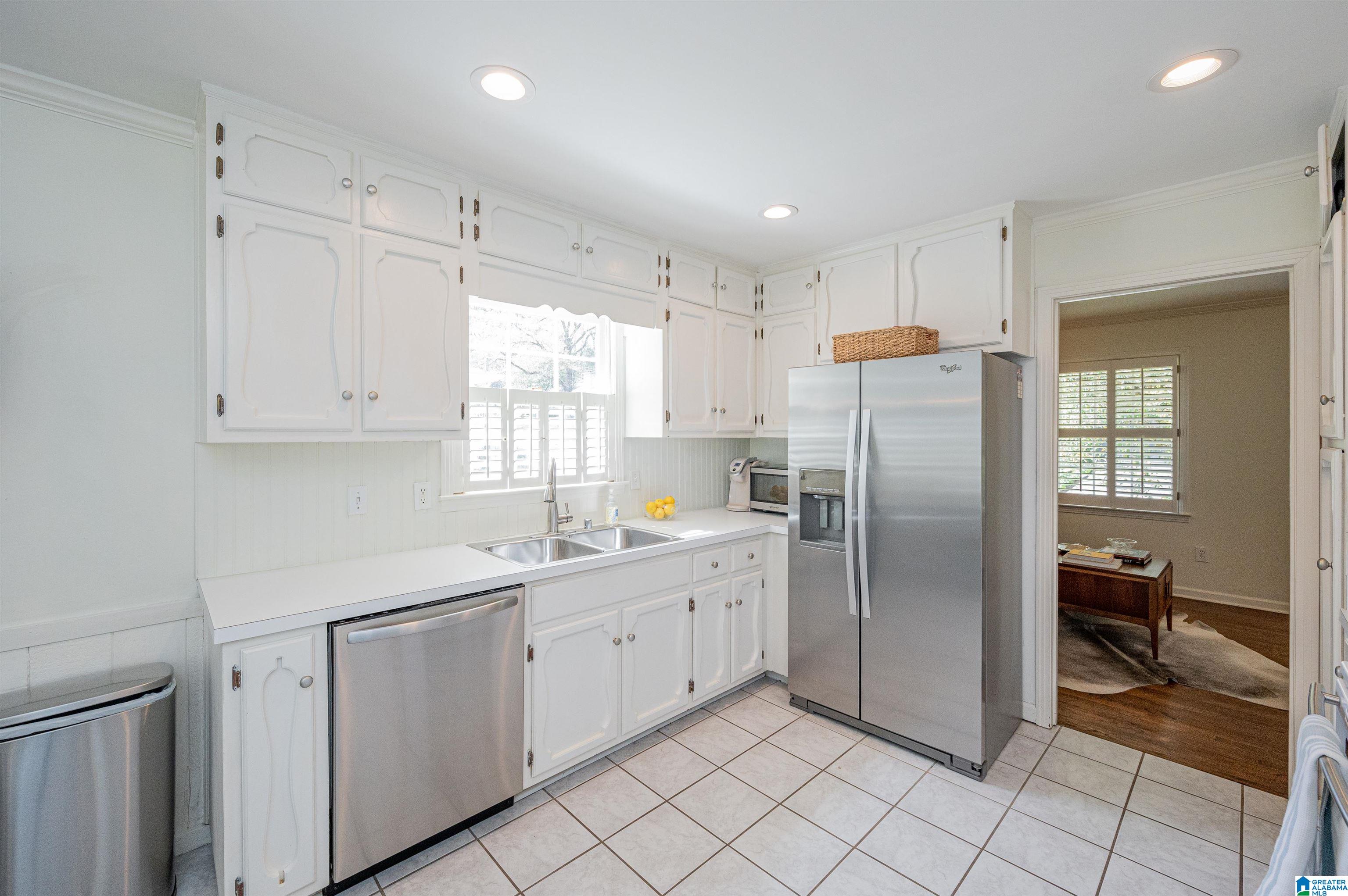 4161 Winston Way Birmingham, AL 35213 - Photo 8 of 48