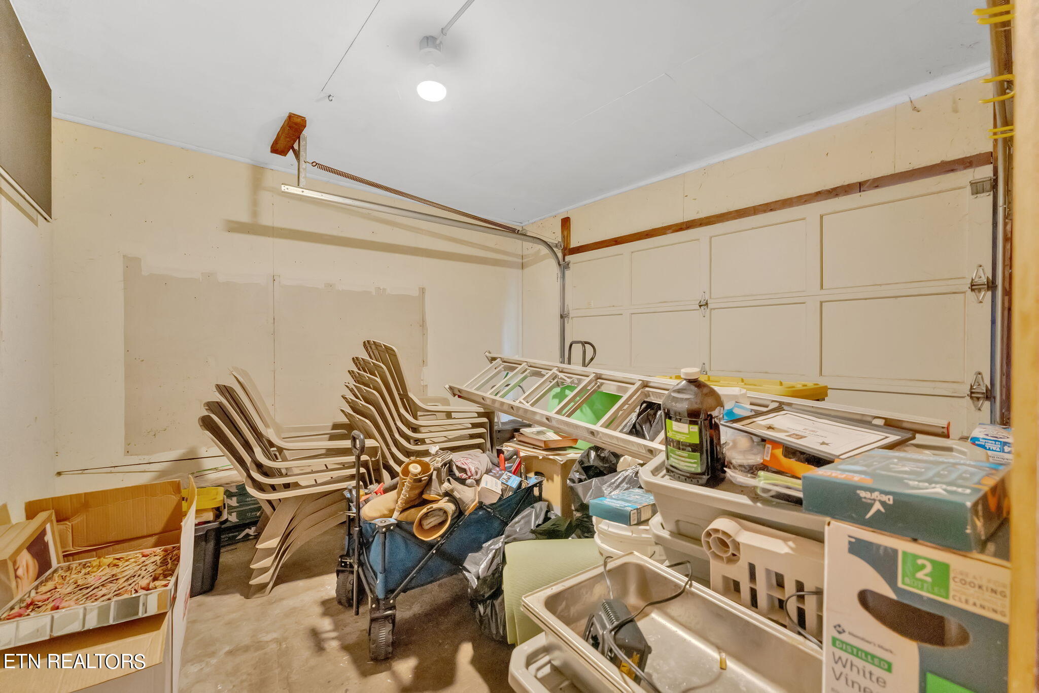 508 Brandonwood Road Kingsport, TN 37660 - Photo 56 of 57 56-web-or-mls-DSC08653