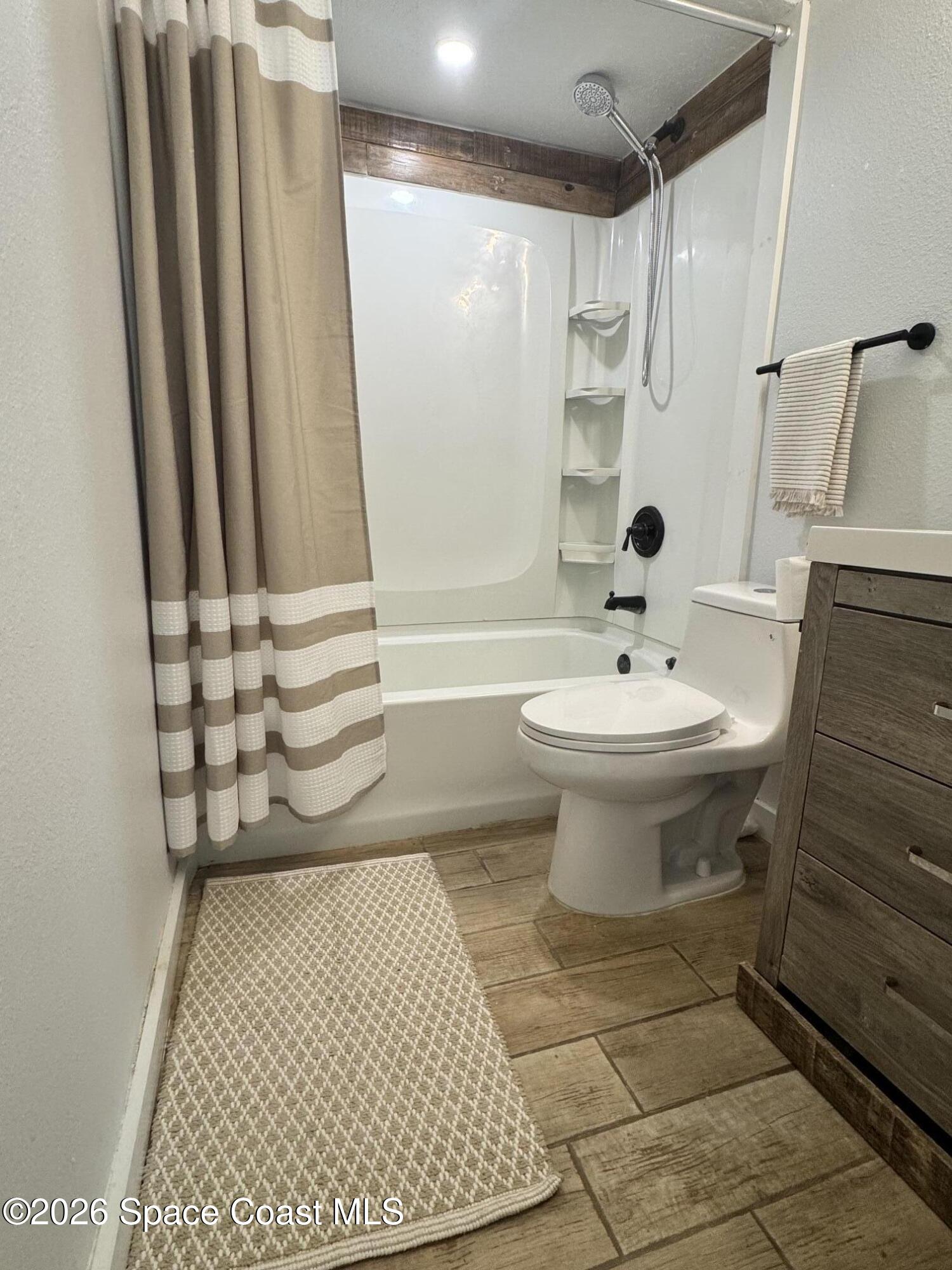 449 Del Monte Road, Unit A Sebastian, FL 32958 - Photo 7 of 14 IMG_0780