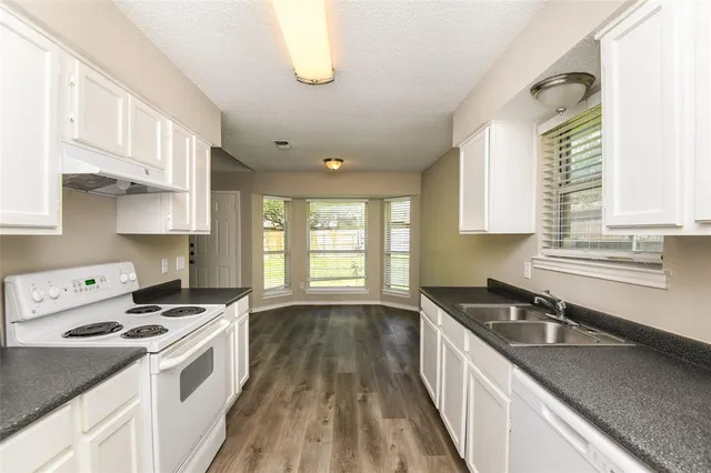 $2,240 | 6421 Alta Vista Drive, Watauga, TX 76148