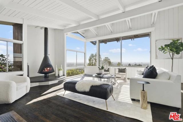 $2,750,000 | 6904 Los Tilos Road, Los Angeles, CA 90068