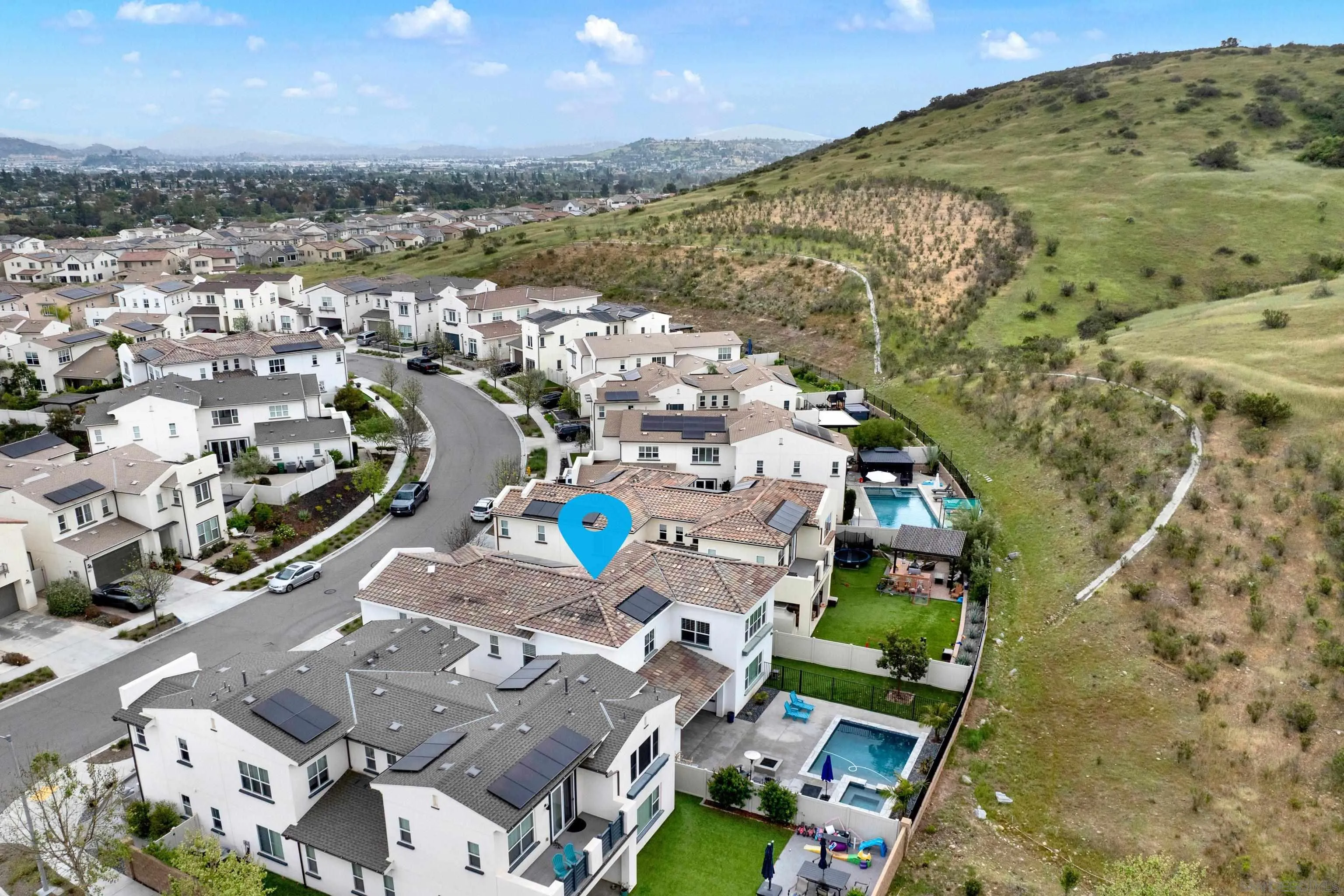 9108 West Bluff Place Santee, CA 92071 - Photo 3 of 72