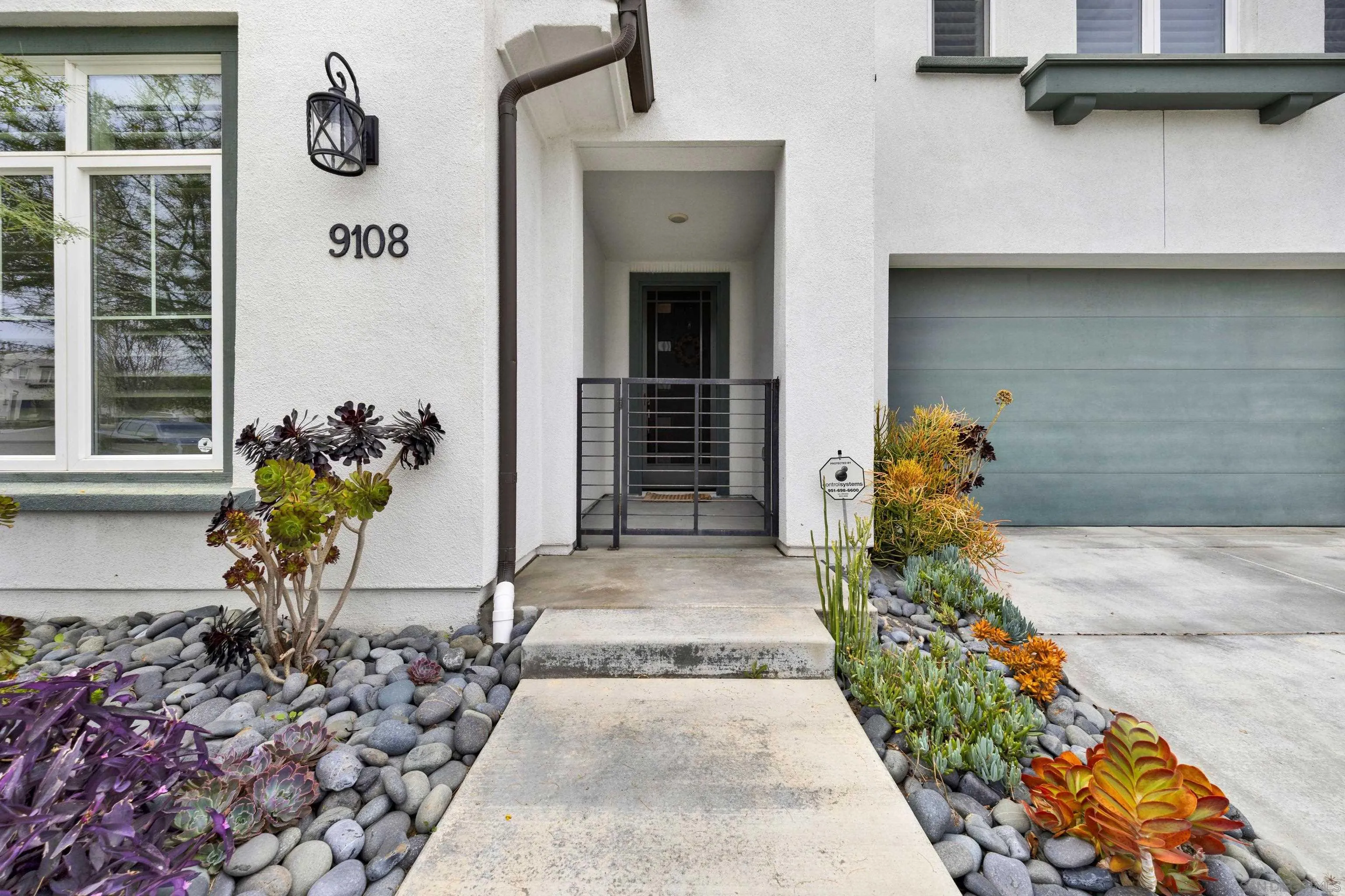 9108 West Bluff Place Santee, CA 92071 - Photo 9 of 72