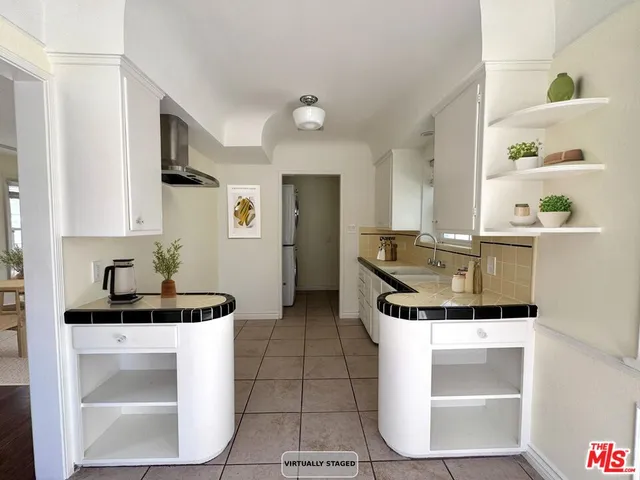 $2,850 | 4229 Sutro Avenue, Los Angeles, CA 90008