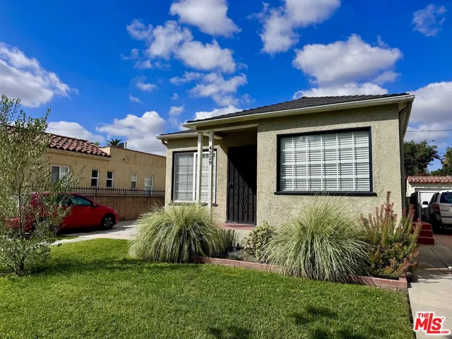 $2,850 | 4229 Sutro Avenue, Los Angeles, CA 90008