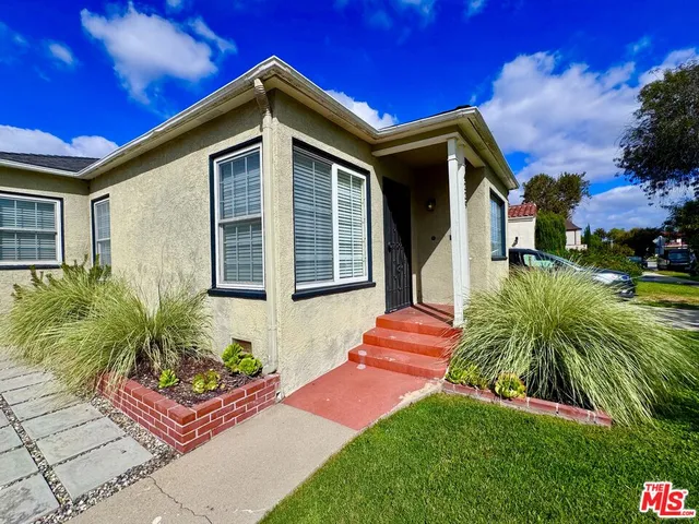 $2,850 | 4229 Sutro Avenue, Los Angeles, CA 90008