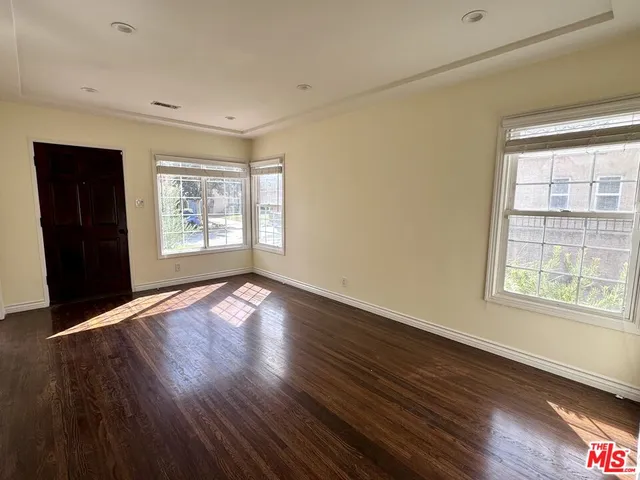 $2,850 | 4229 Sutro Avenue, Los Angeles, CA 90008