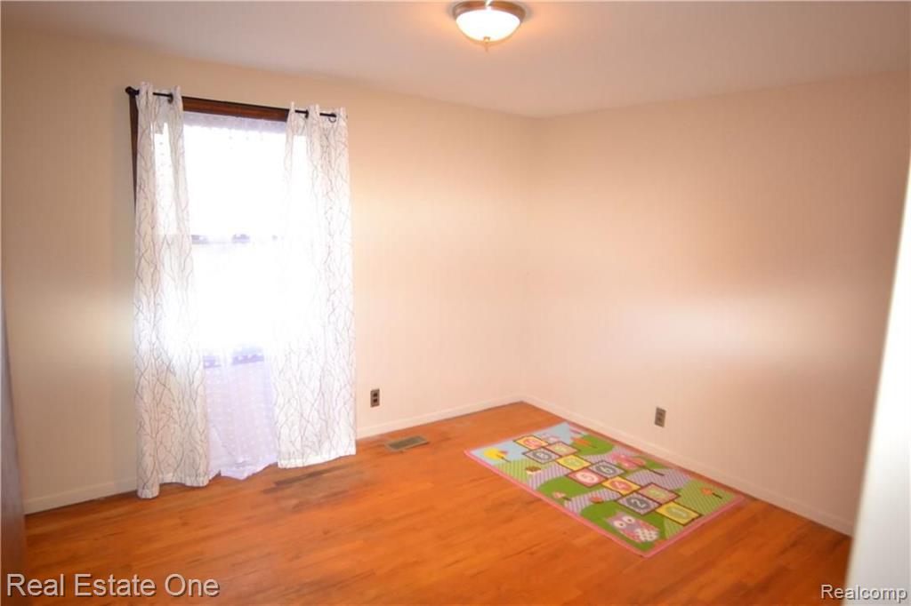 35245 West 13 Mile Road Farmington Hills, MI 48331 - Photo 14 of 22