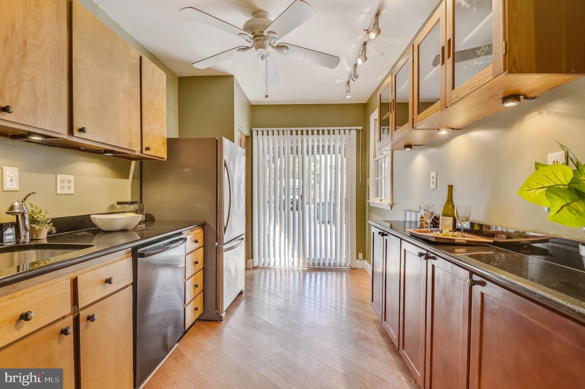 1284 Riverside Avenue Baltimore, MD 21230 - Photo 23 of 73
