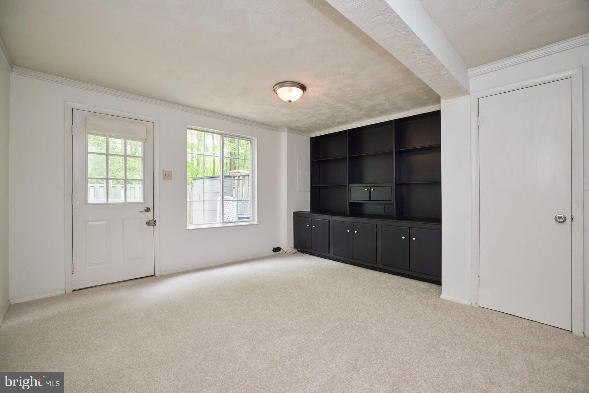 8046 Grandview Court Springfield, VA 22153 - Photo 24 of 31 Built-In Cabinets