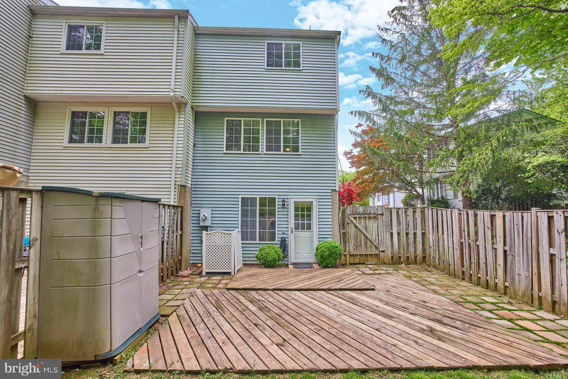 8046 Grandview Court Springfield, VA 22153 - Photo 29 of 31 Gallery Image 29