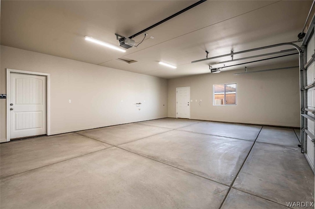 5273 Eagle View Road Kingman, AZ 86409 - Photo 15 of 34 Gallery Image 15