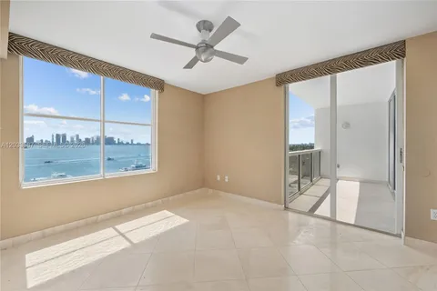 $1,450,000 | 1900 Sunset Harbour Drive, Unit 1008, Miami Beach, FL 33139
