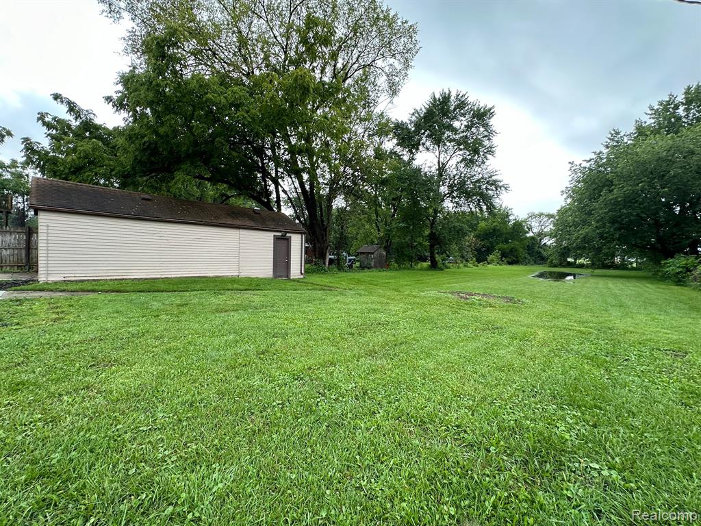 25821 Peter Kaltz Road Warren, MI 48091 - Photo 7 of 9 Gallery Image 7