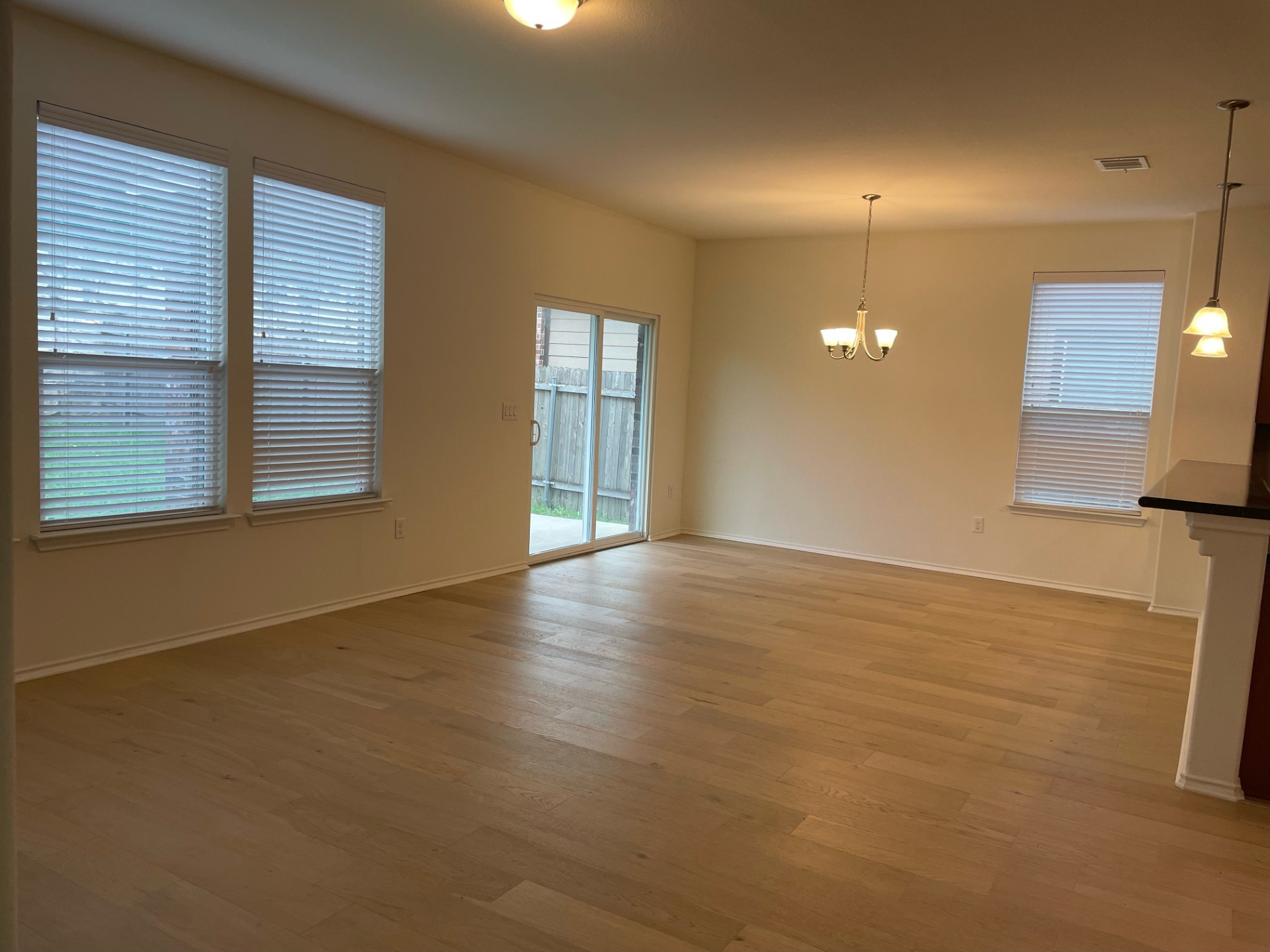 7112 Ondantra Bend Austin, TX 78744 - Photo 3 of 18