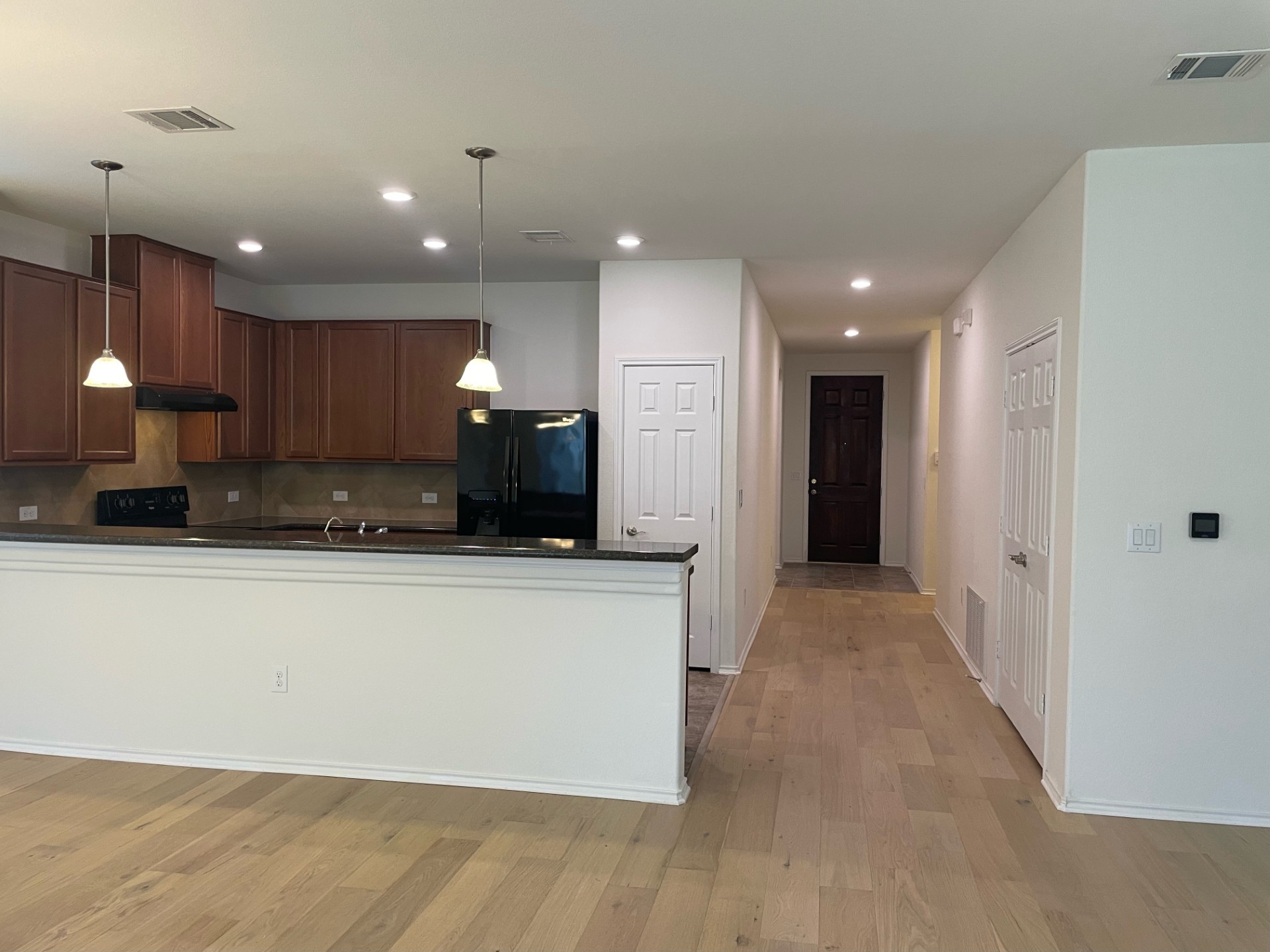 7112 Ondantra Bend Austin, TX 78744 - Photo 8 of 18