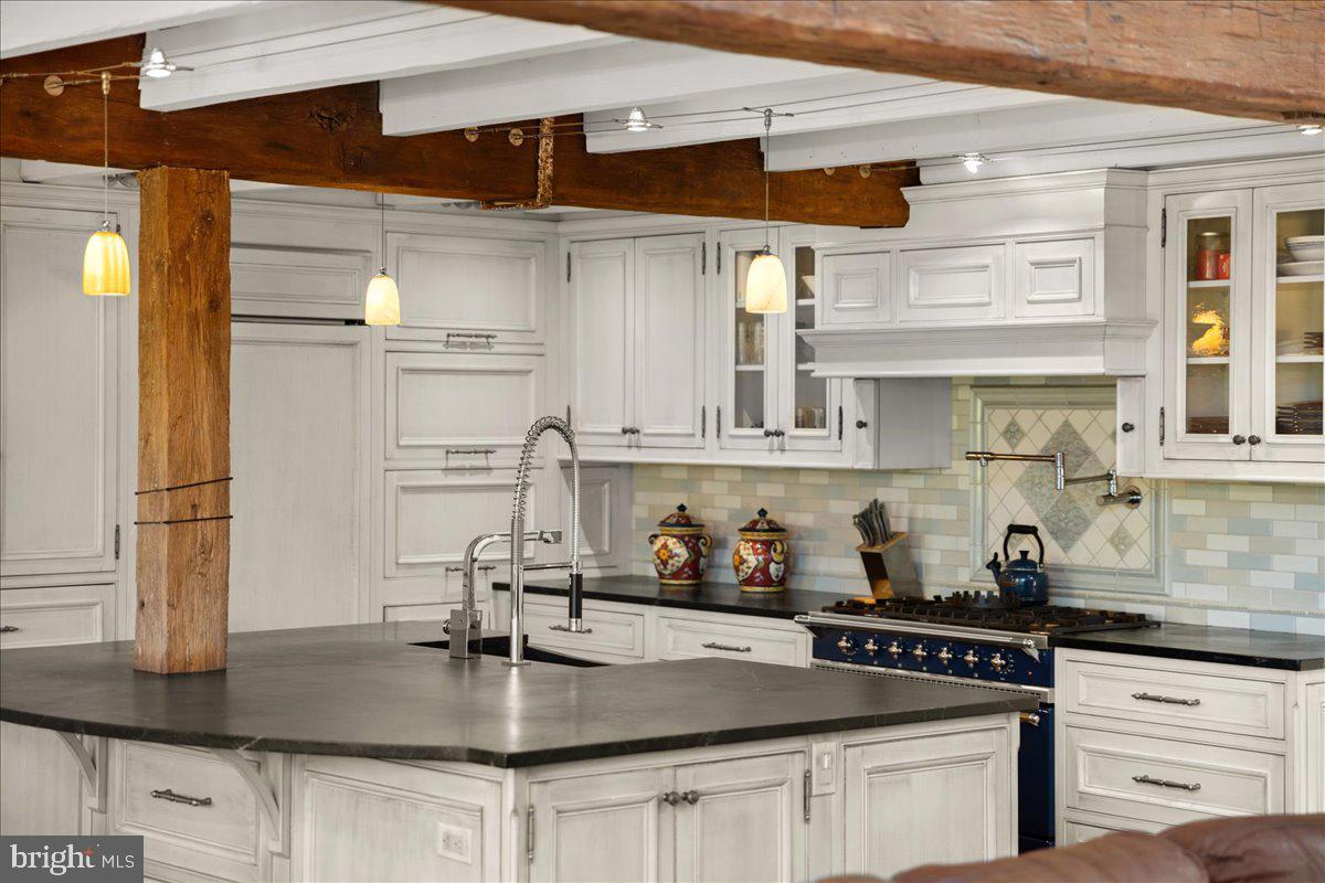 563 Cherry Valley Road Princeton, NJ 08540 - Photo 17 of 68