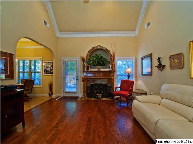 236 Strathaven Lane Pelham, AL 35124 - Photo 4 of 32