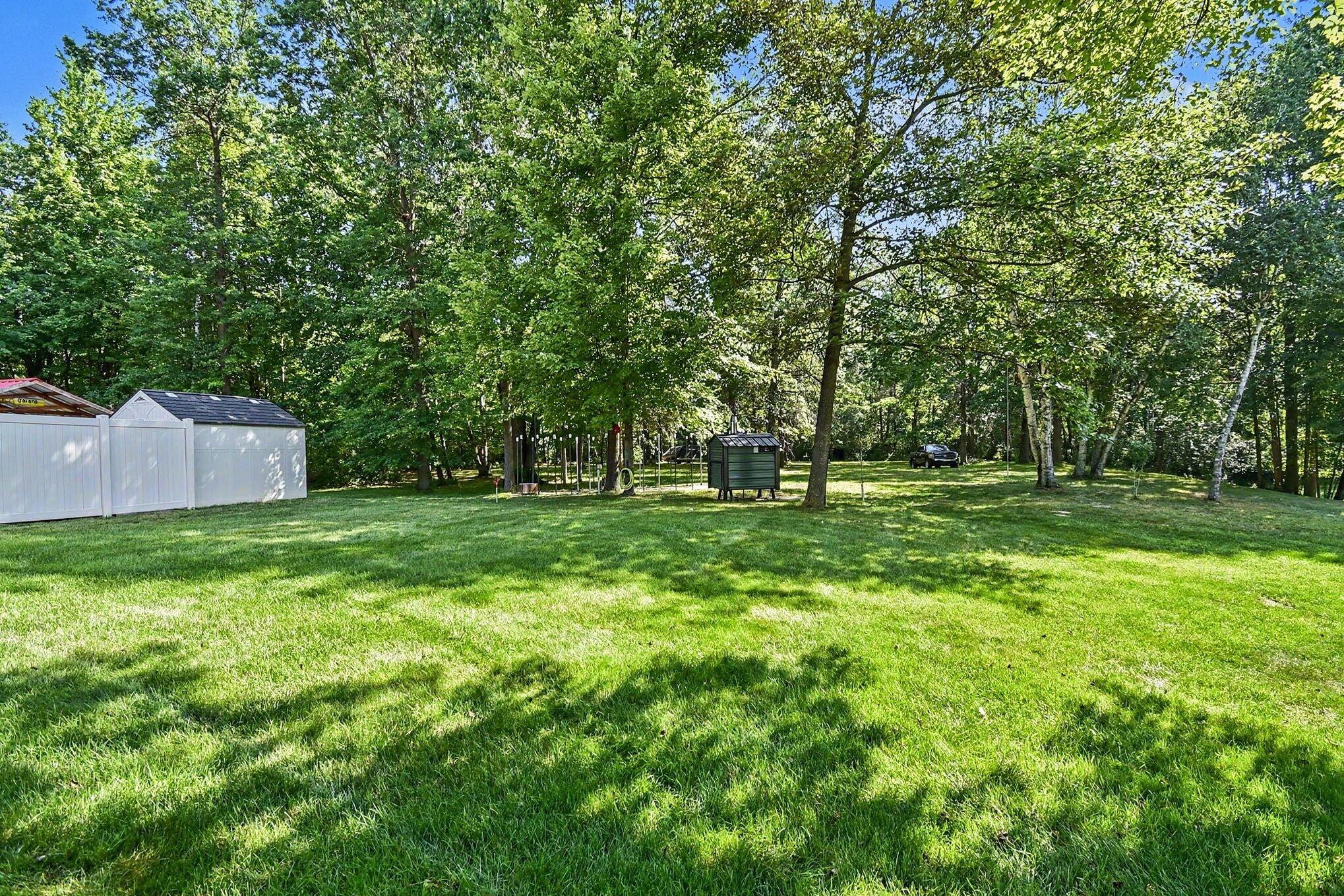 6333 Blackmar Road Bridgeport, MI 48722 - Photo 28 of 32 Yard